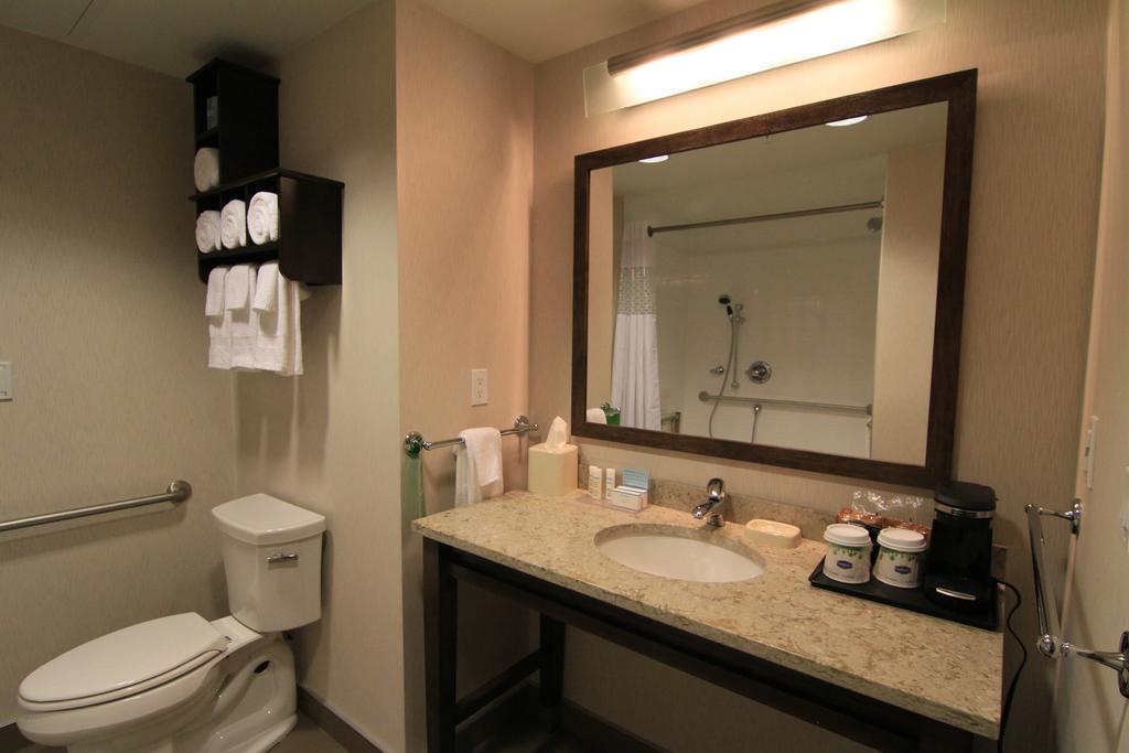 Hotel Hampton &