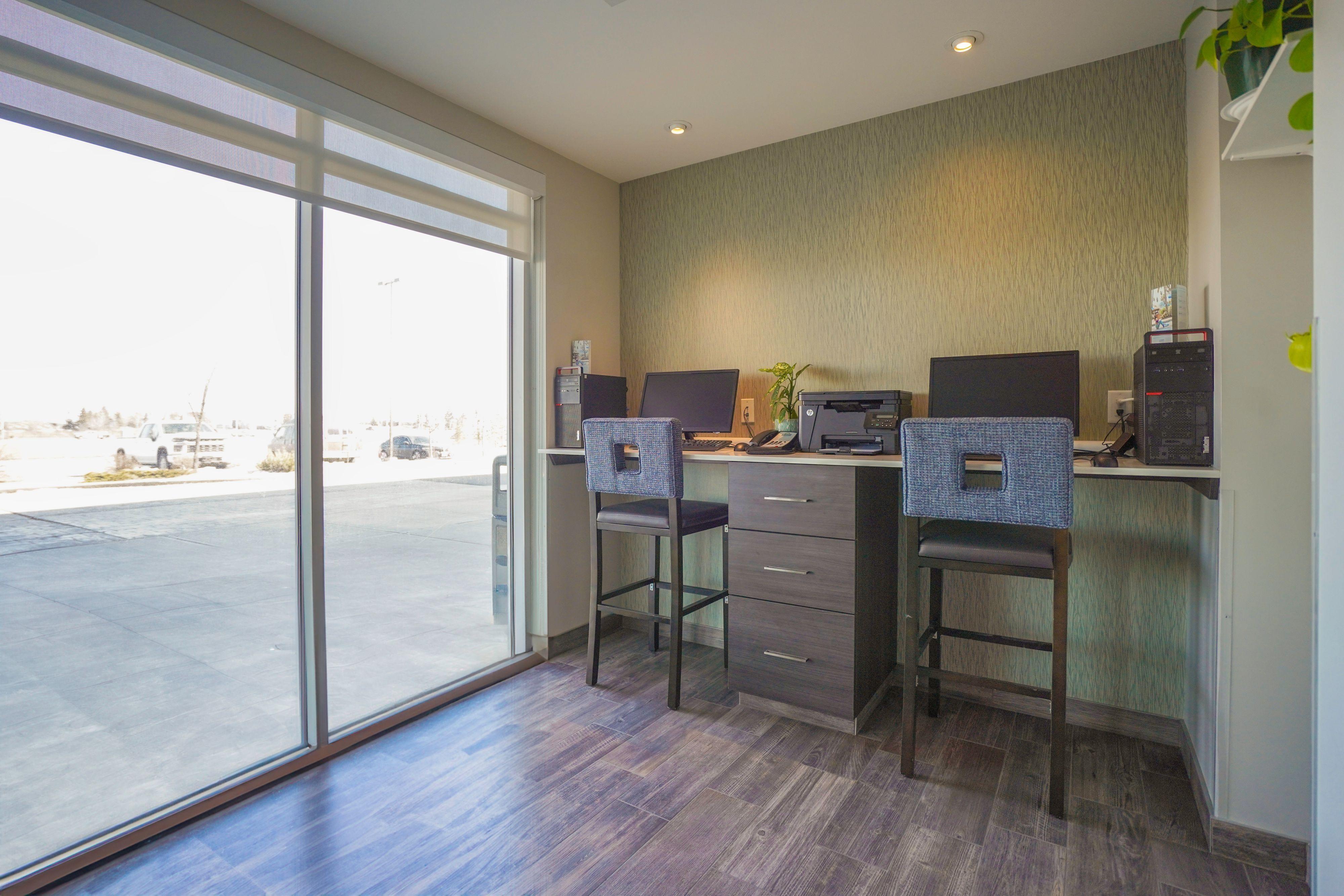 Hotel Fairfield & By Marriott 3*