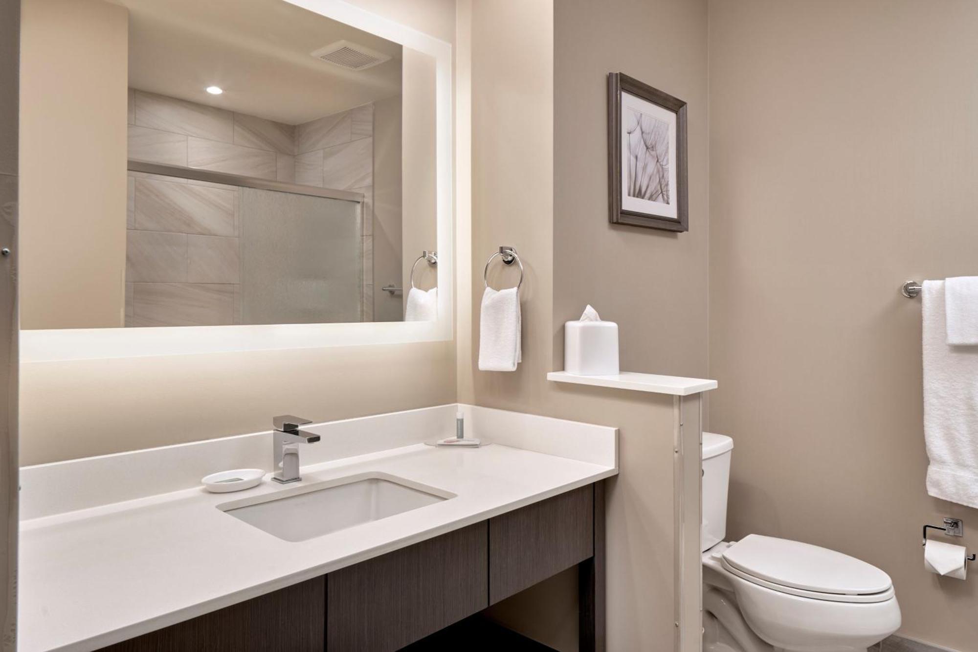 Fairfield & By Marriott Hotel