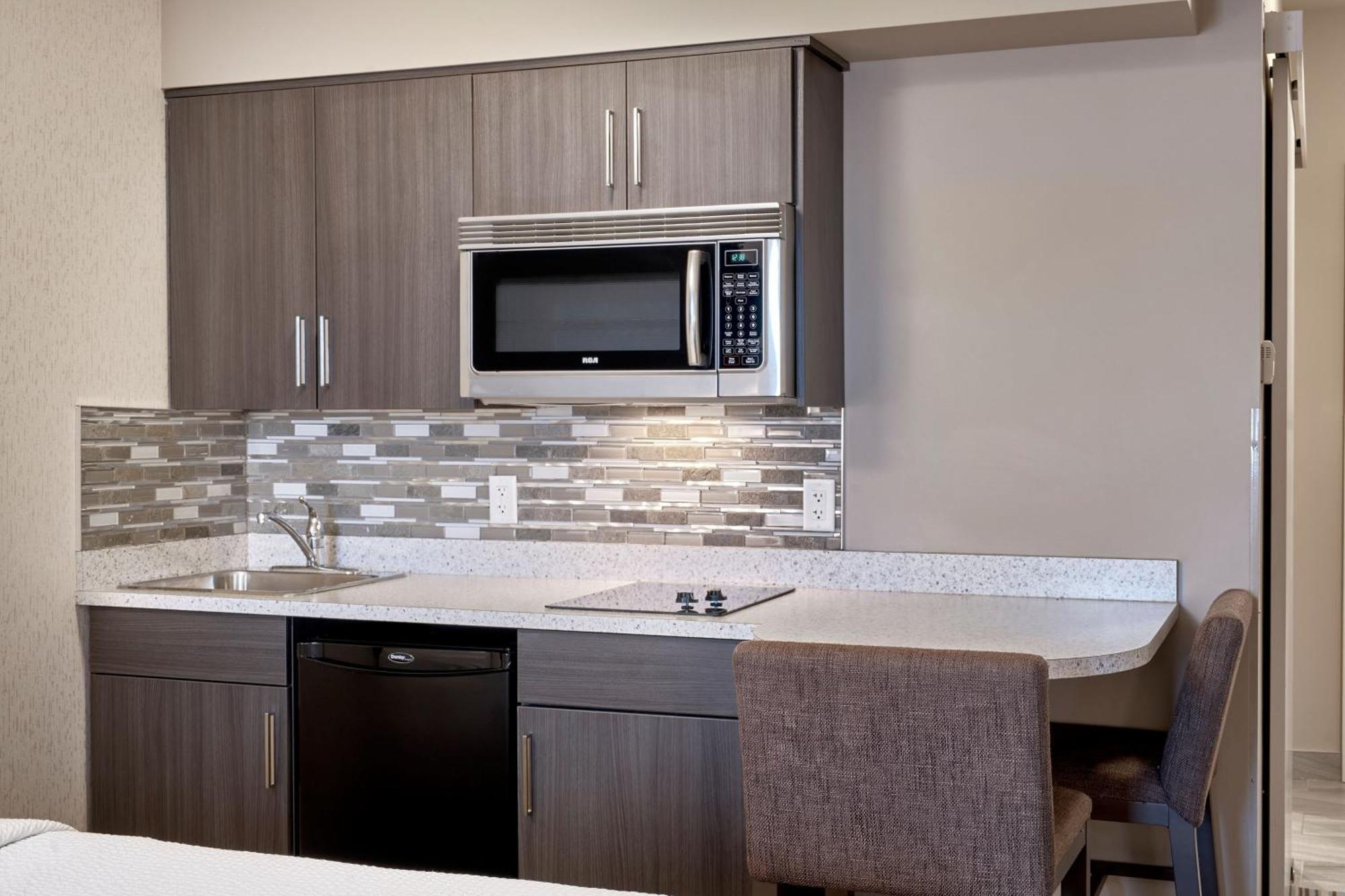 Fairfield & By Marriott Airdrie