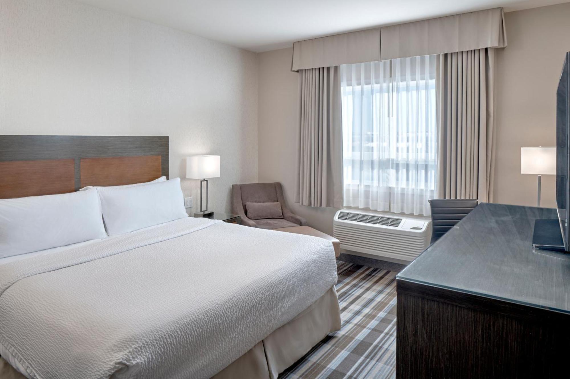 Fairfield & By Marriott 3*