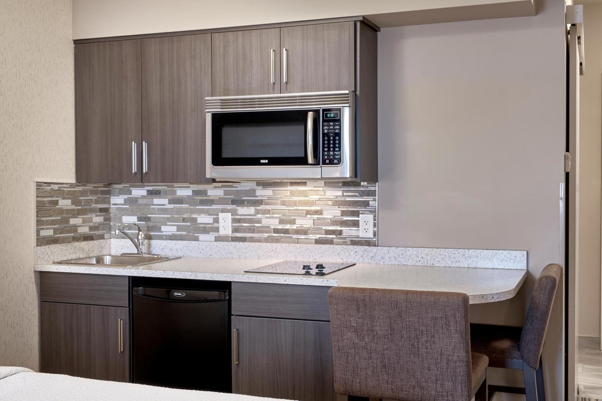 Hotel Fairfield & By Marriott Airdrie